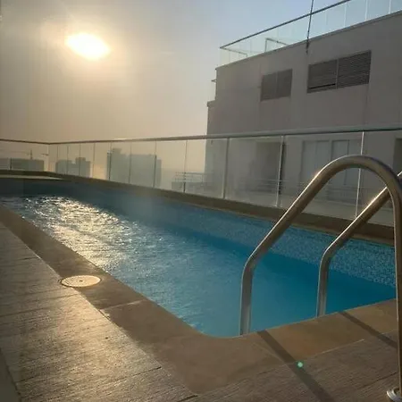 Apto 3 Hab Con Piscina Cerca A La Playa Apartamento *